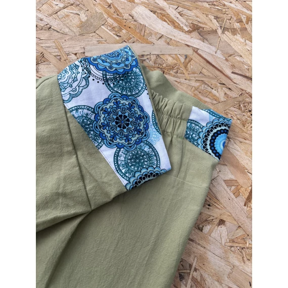 BlueMandala ( kék/fehér mandala mintás, zöld női pamut térdnadrág)