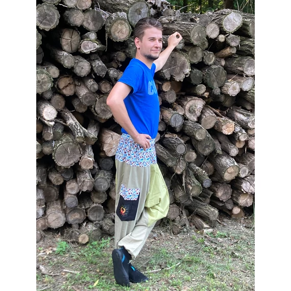 Ezermester (khaki zöld, mintás férfi pamut nadrág zsebbel)