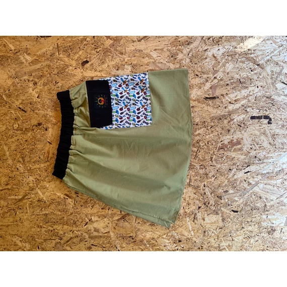 EzerMester (khaki zöld, mintás, gumis derekú pamut férfi szoknya zsebbel)