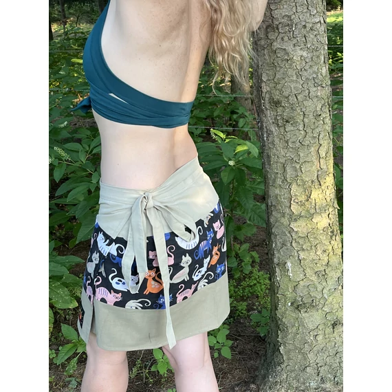 KittyPop (színes cica mintás, világos zöld pamut szoknya)