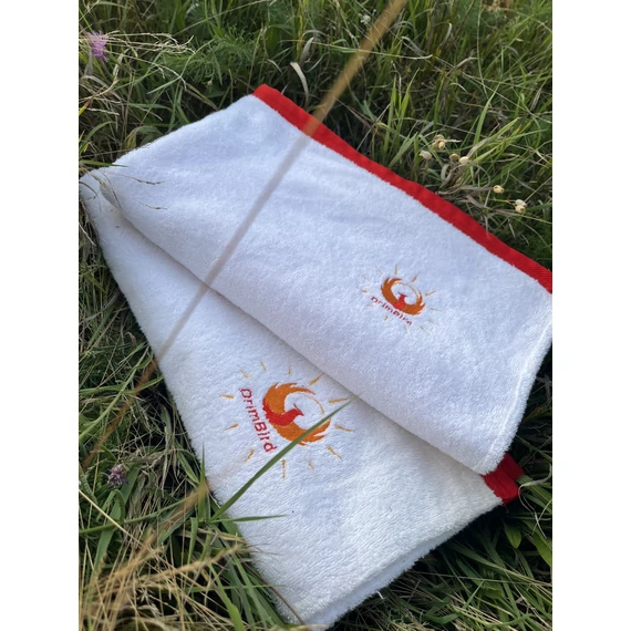 RedBorder (fehér pamut legyezős törölköző, piros szegéllyel)